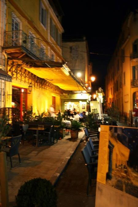Studio Climatise, La Cloison Arles Exterior foto